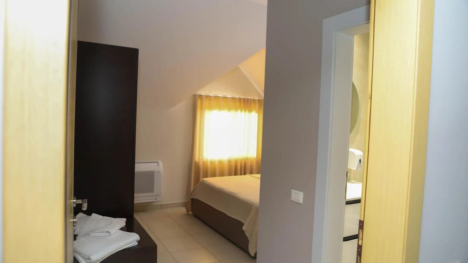 Hotel Antonia Ljaknasi