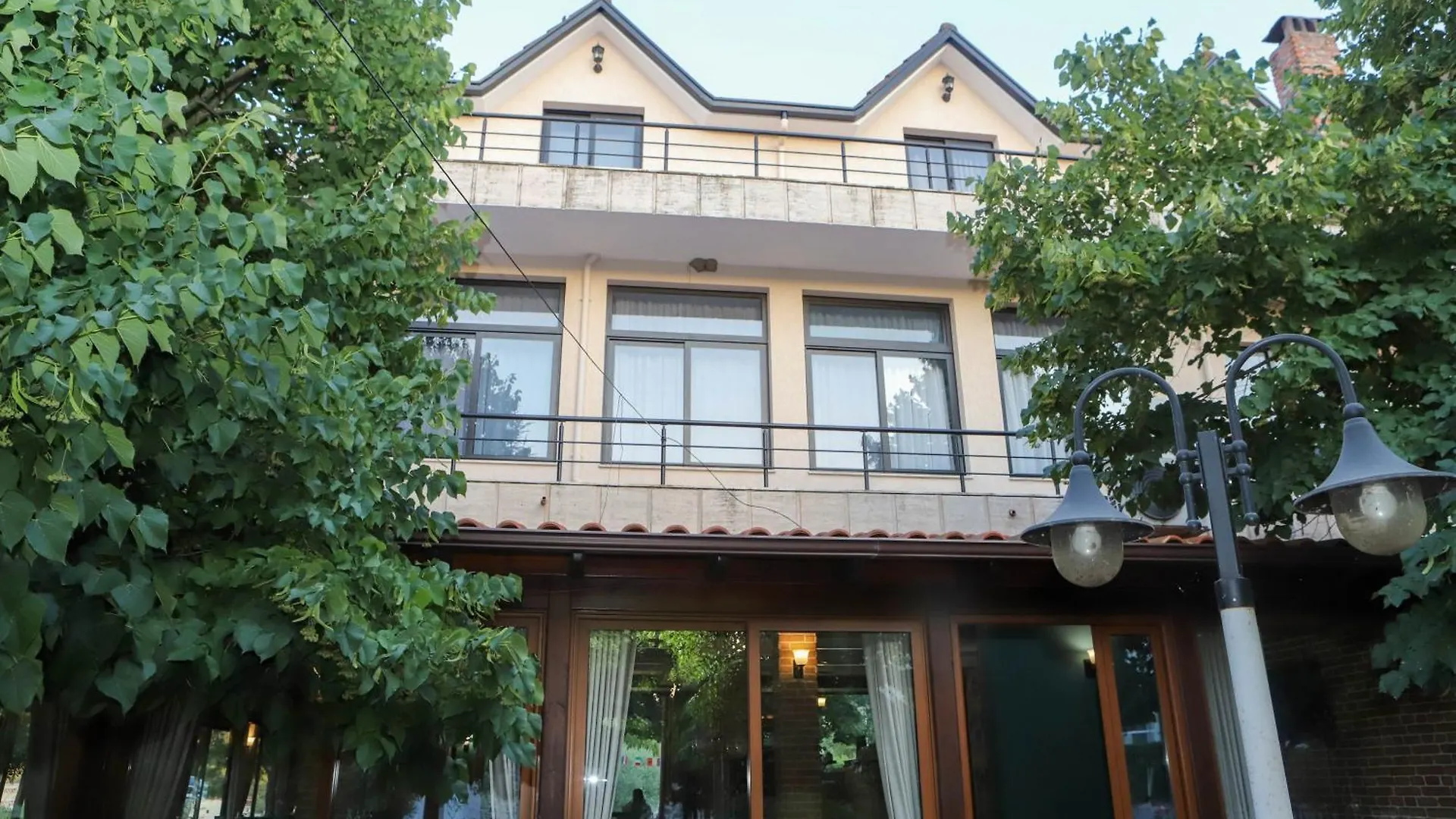 Hotel Antonia Ljaknasi